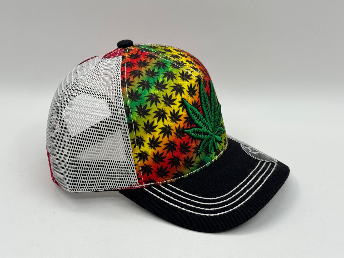 Rasta Leaf Trucker Cap – Top Level