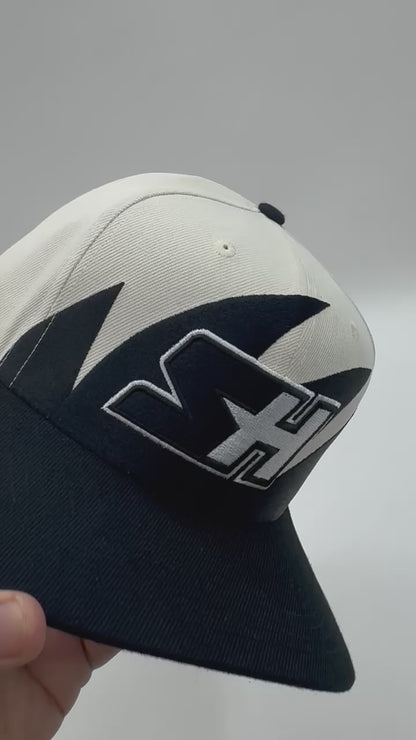 “SH” Single Stooth Snapback – Cream/Black by Street Hustler