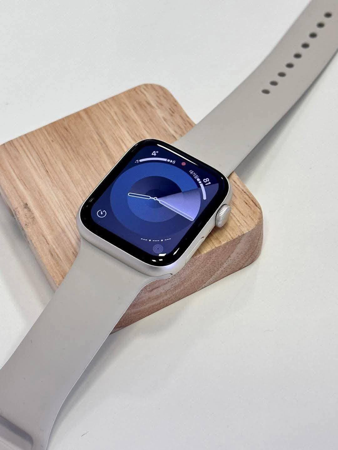 APPLE WATCH SE2 44mm 100% BH (10,500 +SF)
