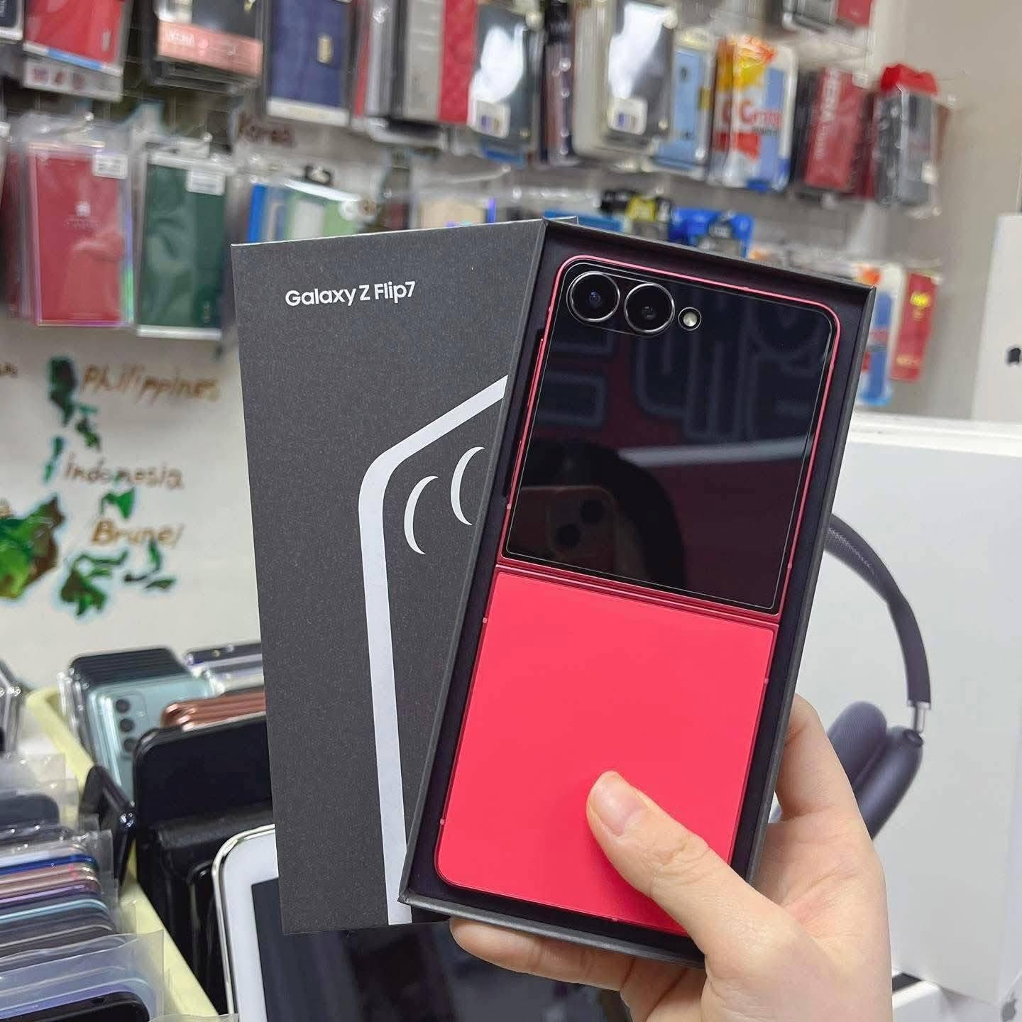 SAMSUNG GALAXY ZFLIP7 5G 512GB (39,000 + SF)