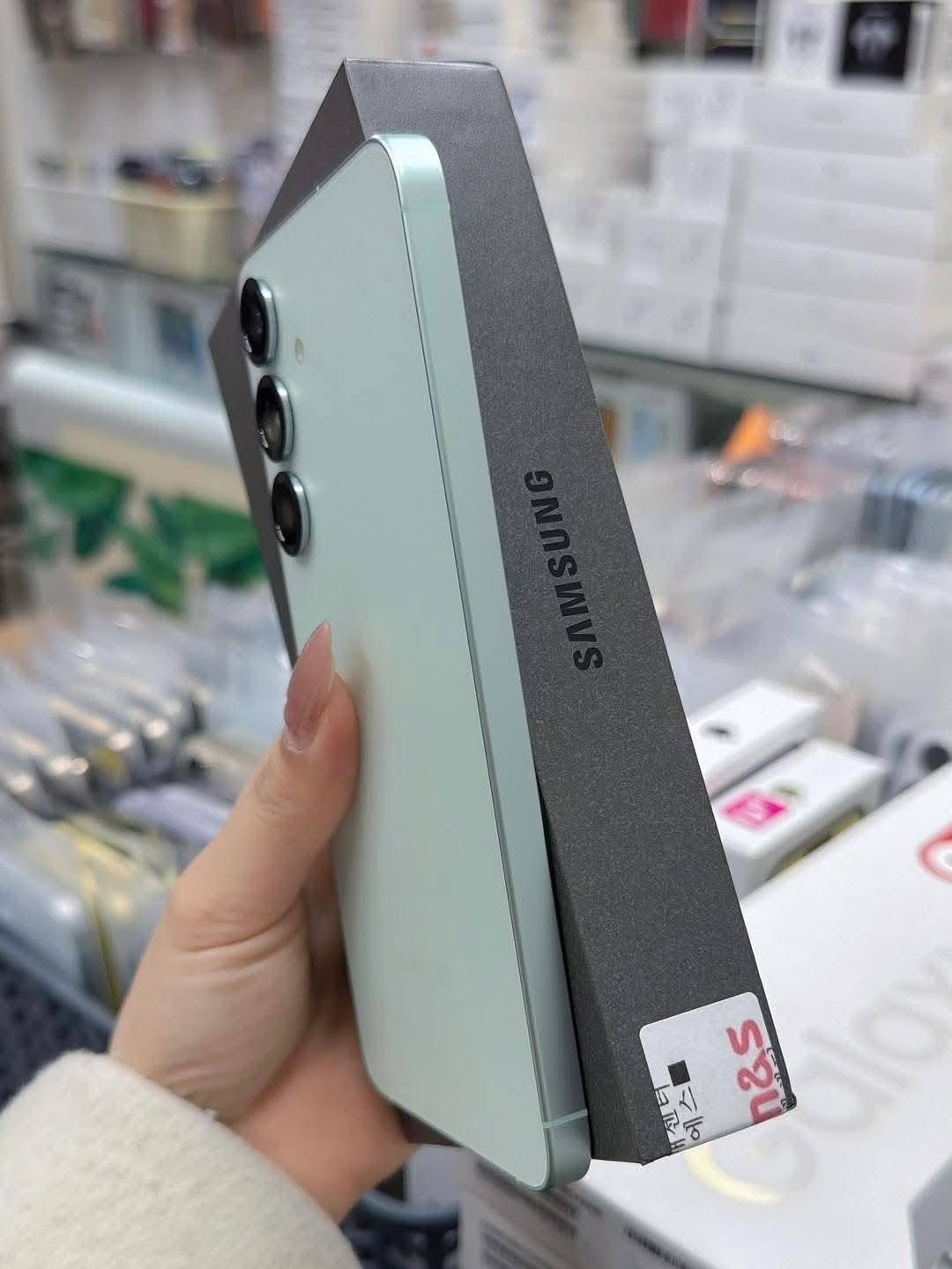 SAMSUNG GALAXY S25+ 5G 256GB LIKENEW (34,000 + SF)