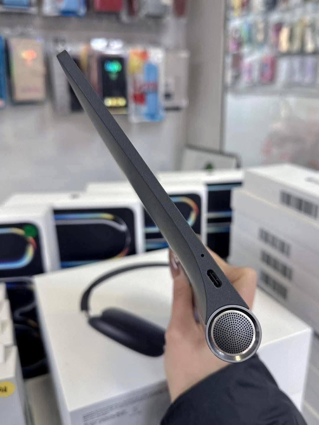 LENOVO YOGA TAB (JBL po yung built in speaker) 7,000 + SF