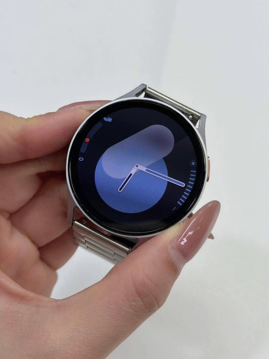 SAMSUNG GALAXY WATCH7 44MM (9,000 + SF)