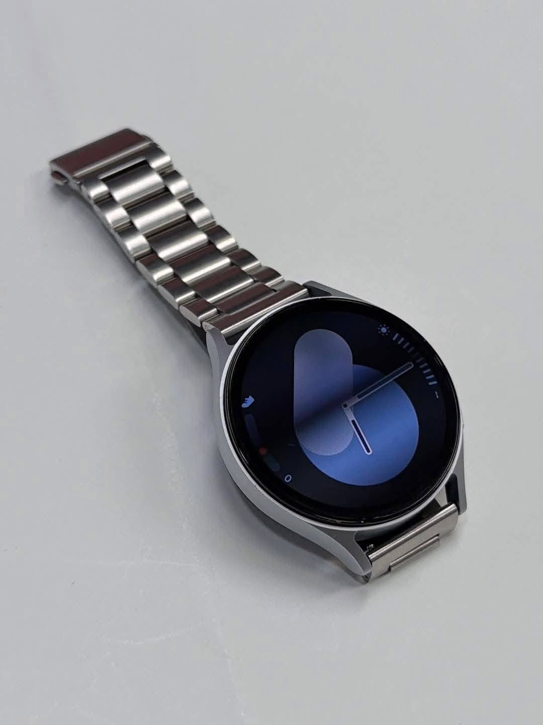 SAMSUNG GALAXY WATCH7 44MM (9,000 + SF)