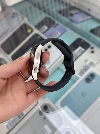 SAMSUNG GALAXY WATCH6 40MM (7,000 + SF)