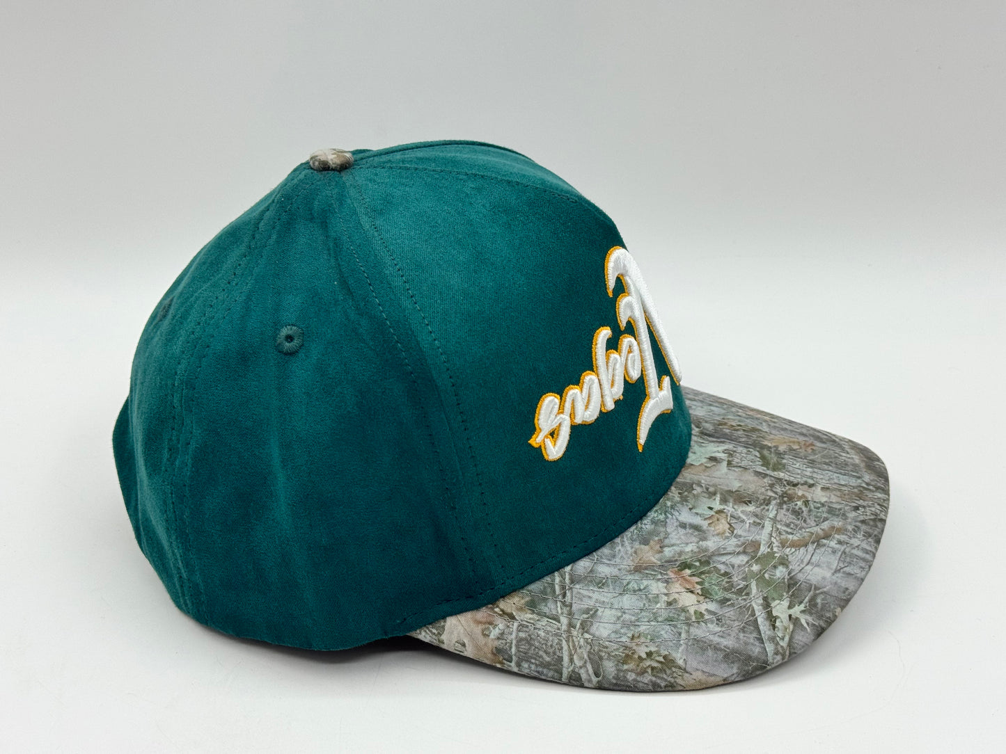 Hustle Club Vegas Snapback – Green / Camo Brim
