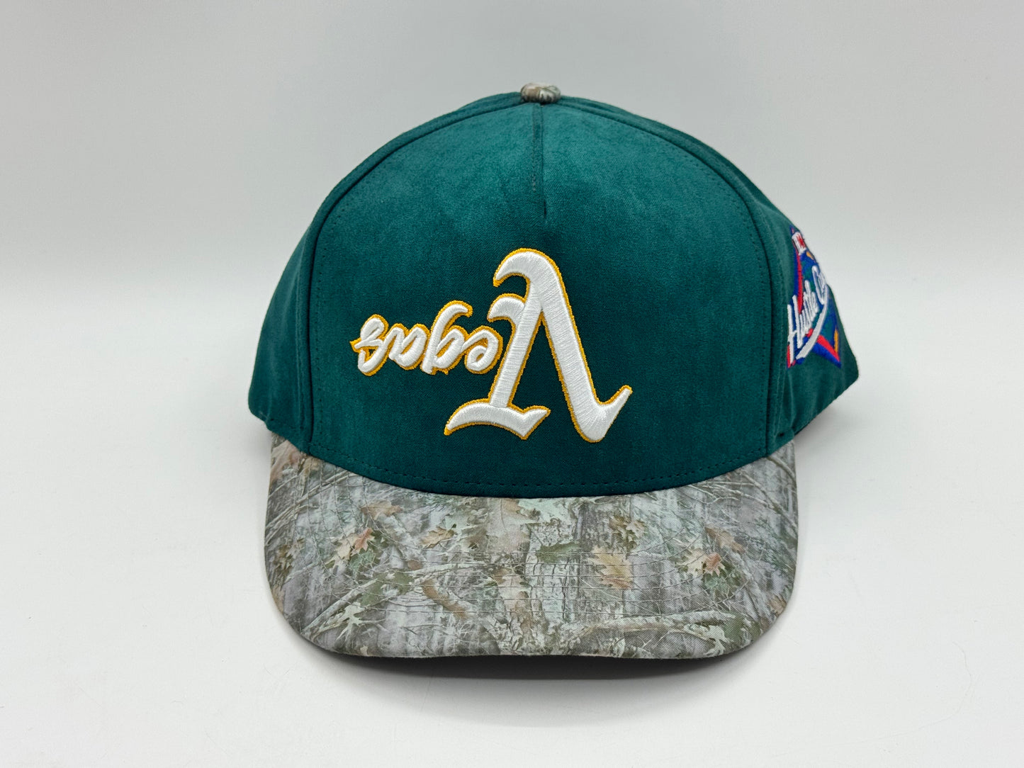 Hustle Club Vegas Snapback – Green / Camo Brim