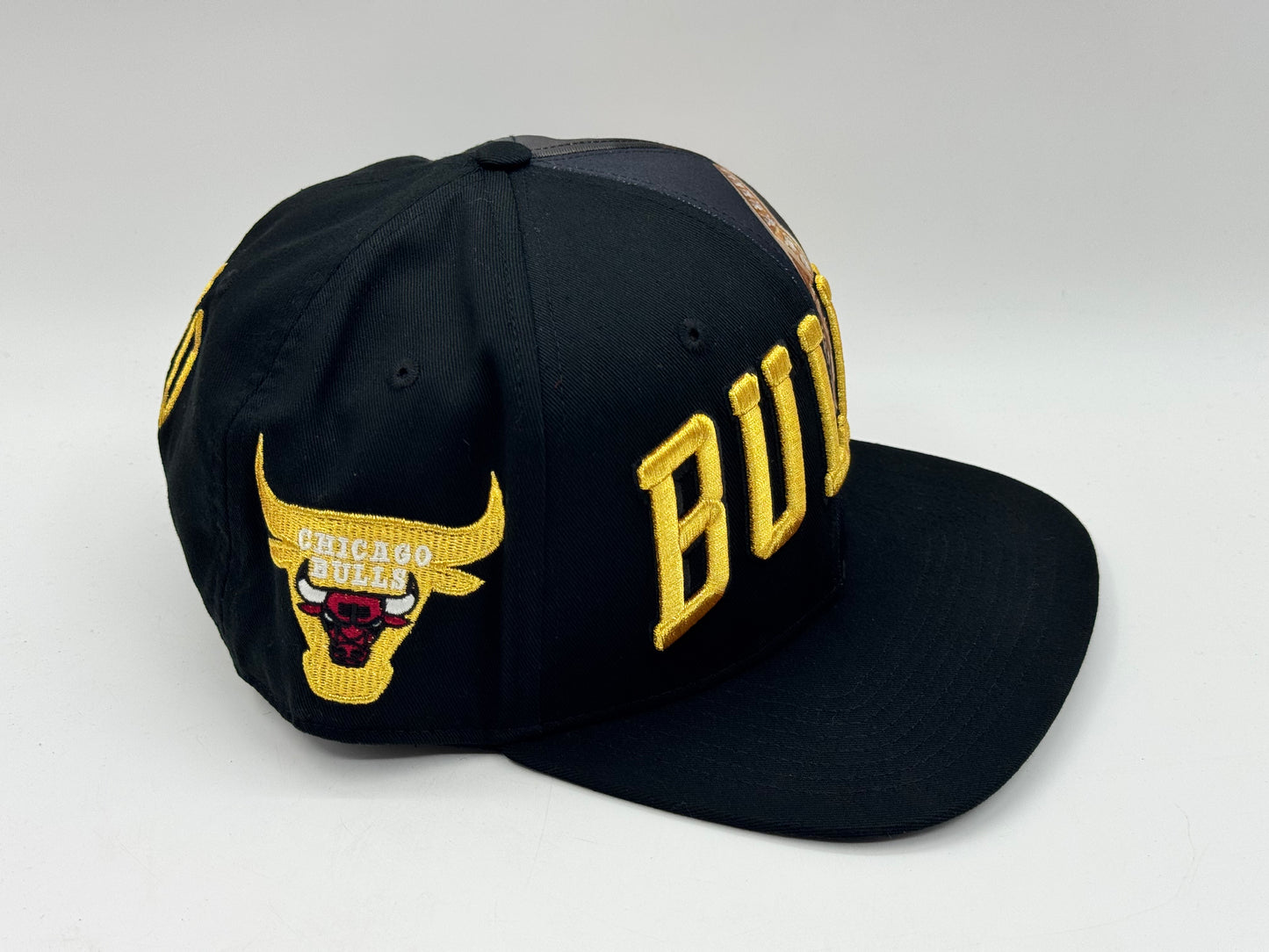 BULLS 1991 Commemorative – RARE Black by Hats Maniac