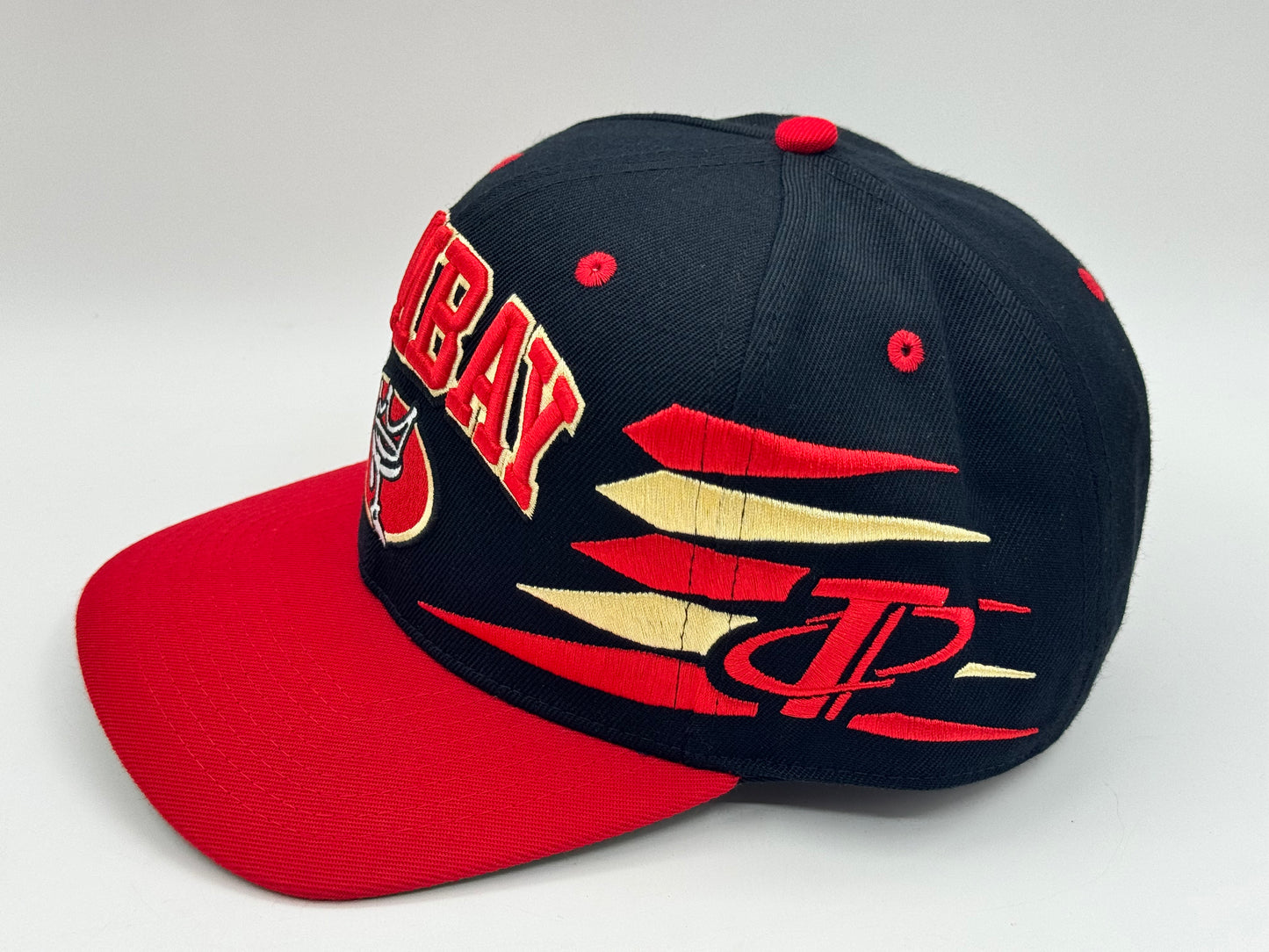 Tambay Cap V25 “Noche Buena” Snapback – Signed by Pio Balbuena