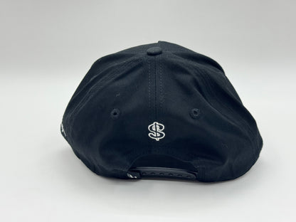 Black Snapback Cap – “El Que No Arriesga No Gana”