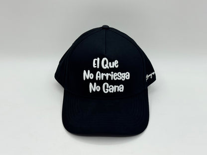 Black Snapback Cap – “El Que No Arriesga No Gana”