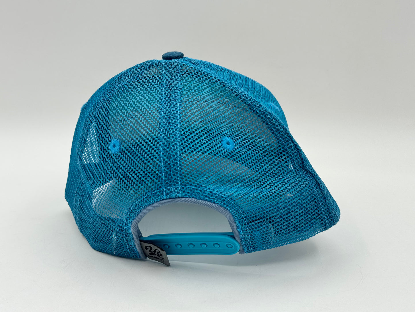 Retro Wave Trucker Cap – Teal Edition