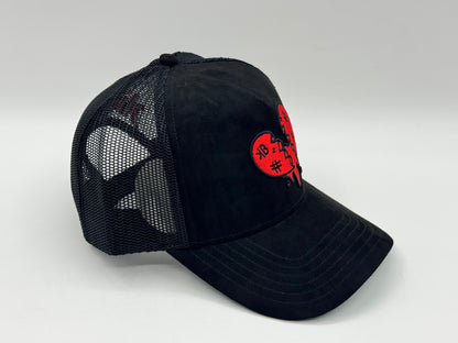 Broken Heart Trucker Cap – Black Edition