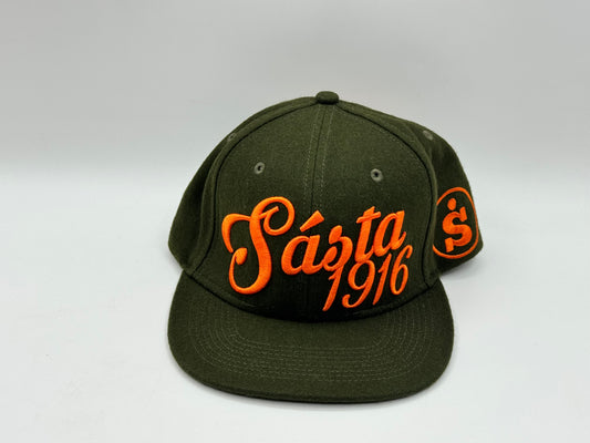SÁSTA 916 Snapback Cap – Olive Green / Orange Embroidery