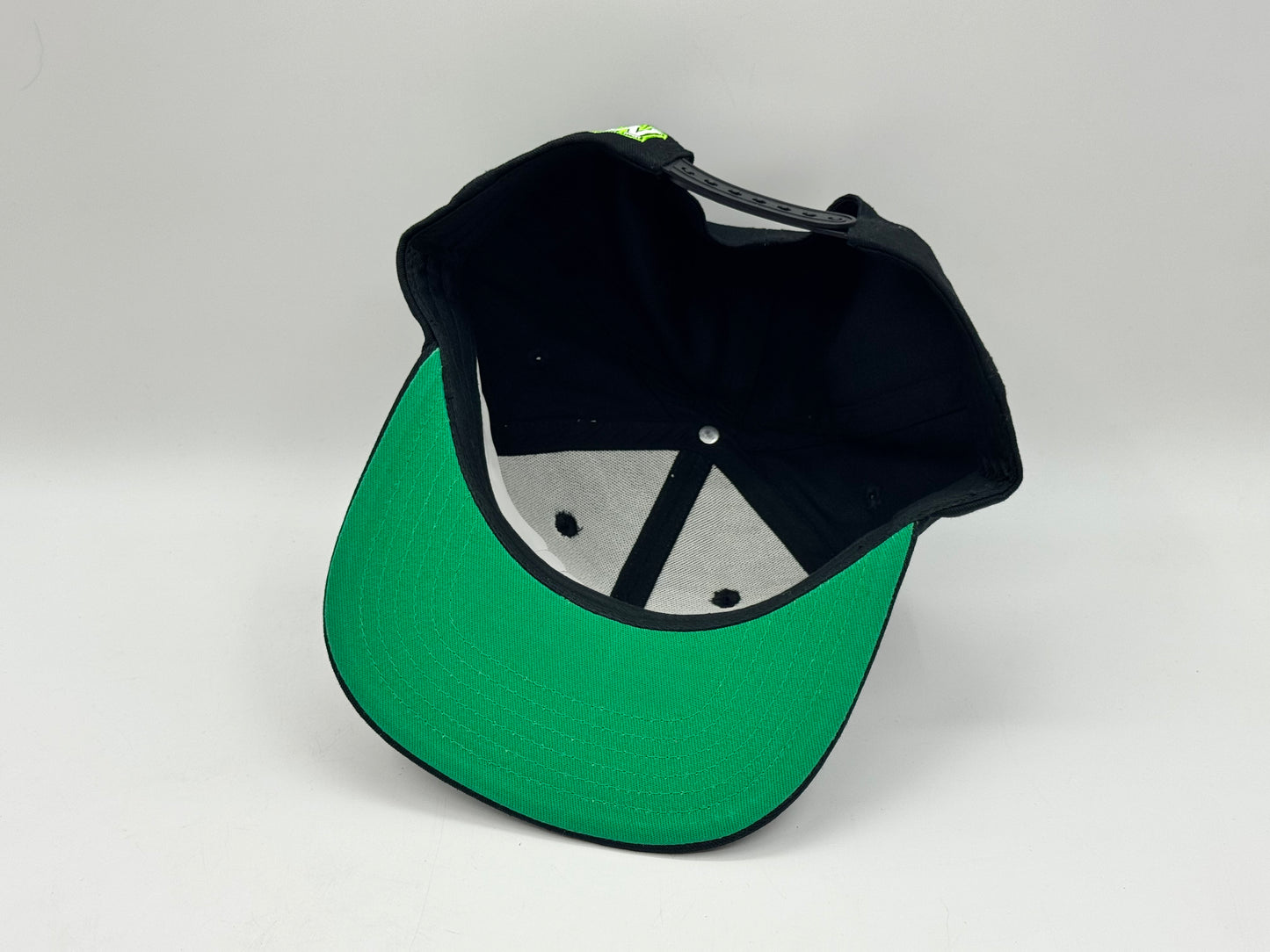 “Already Know” Snapback Cap – Black / Green